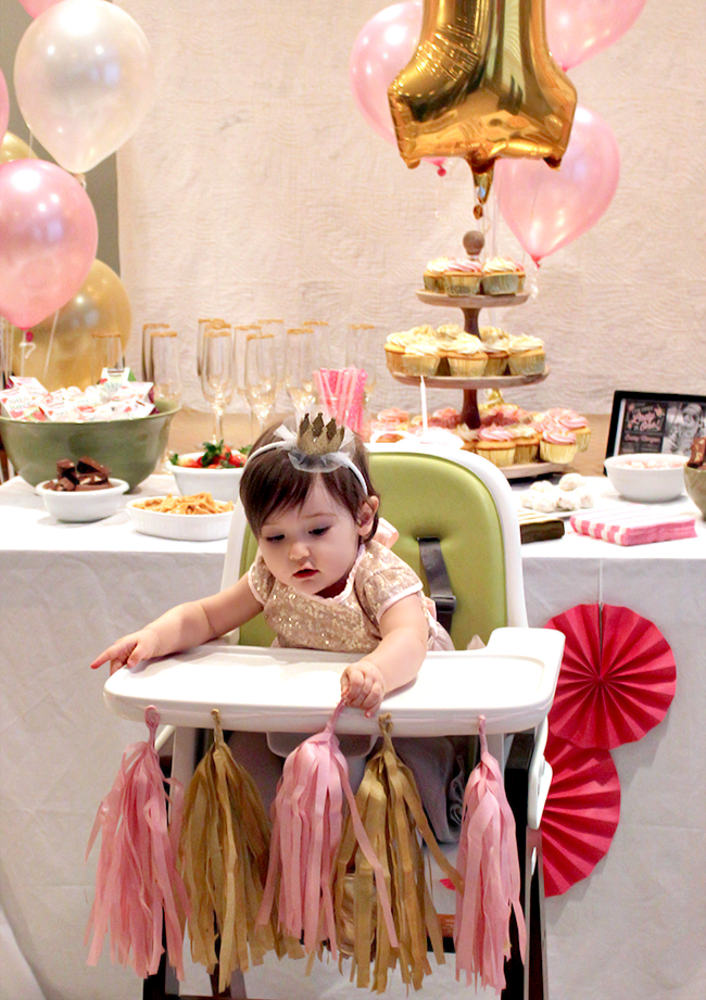 Pink and Gold First Birthday Party (via Bubby and Bean)