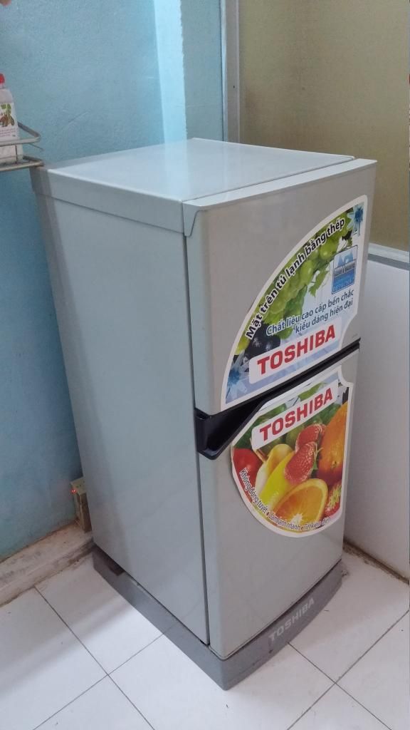 Q.Tân phú - Bán 1 tủ lạnh Toshiba 120 lít mua ở điện máy Chợ Lớn - 2