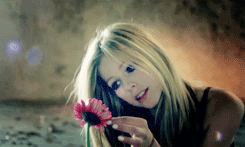 Avril Lavigne gif photo: Avril Lavigne gif flor.gif