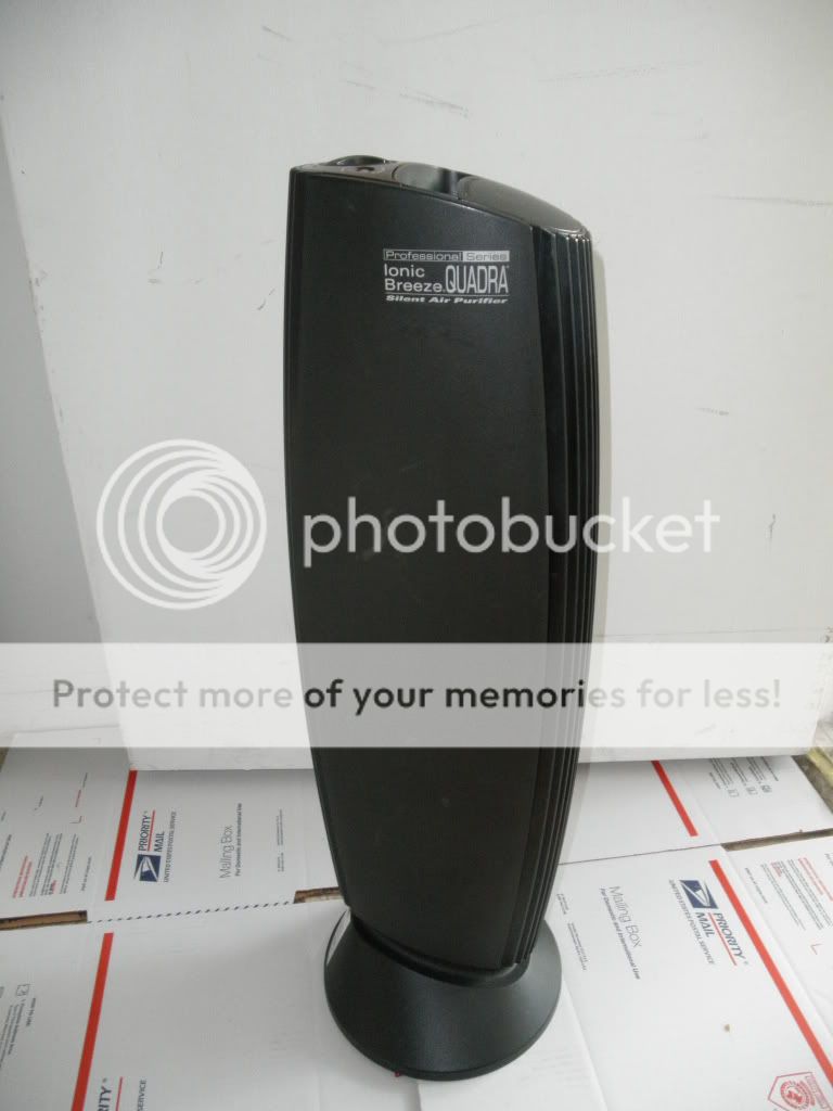 Sharper Image Professional Plus Ionic Breeze QUADRA SI857 Air Purifier 