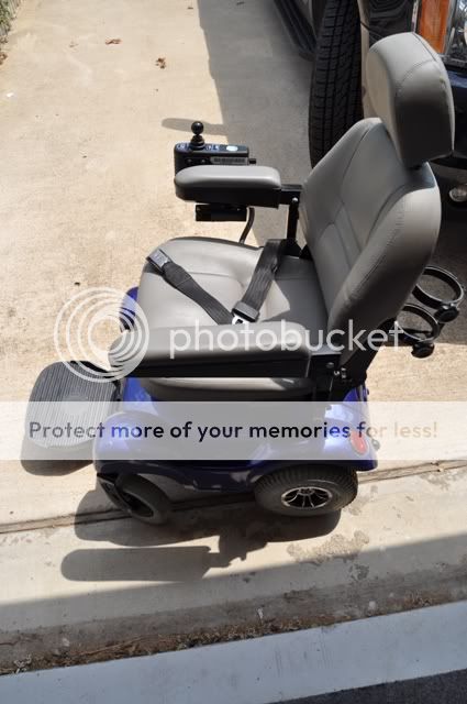 Lexus Power Mobility Chair Mint condition Blue  